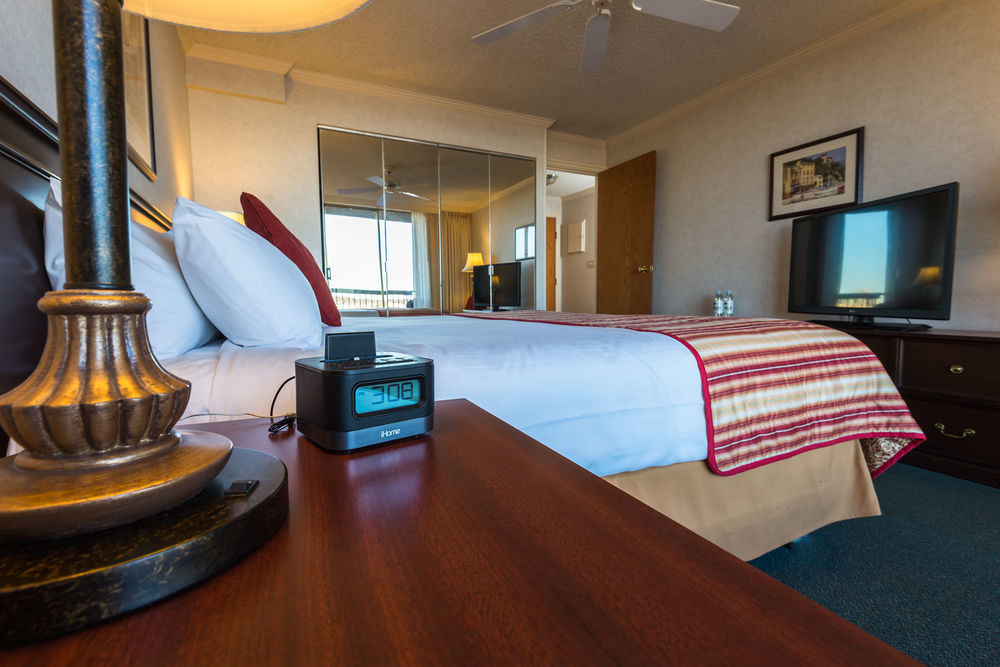Harbour Towers Hotel & Suites Victoria Kültér fotó