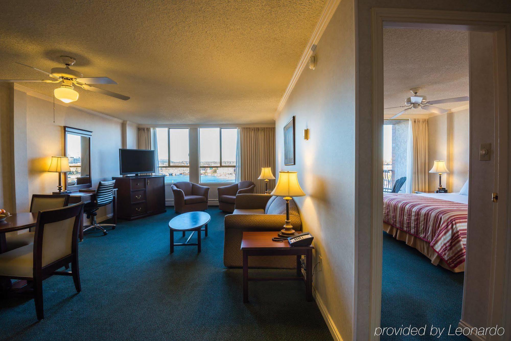 Harbour Towers Hotel & Suites Victoria Kültér fotó